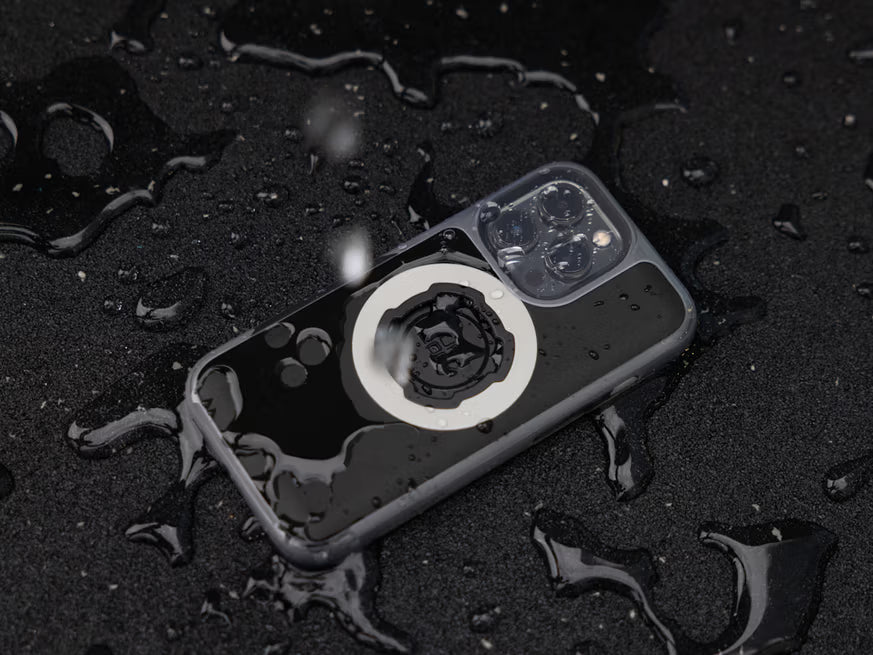 Quad Lock MAG Poncho iPhone 16 Pro