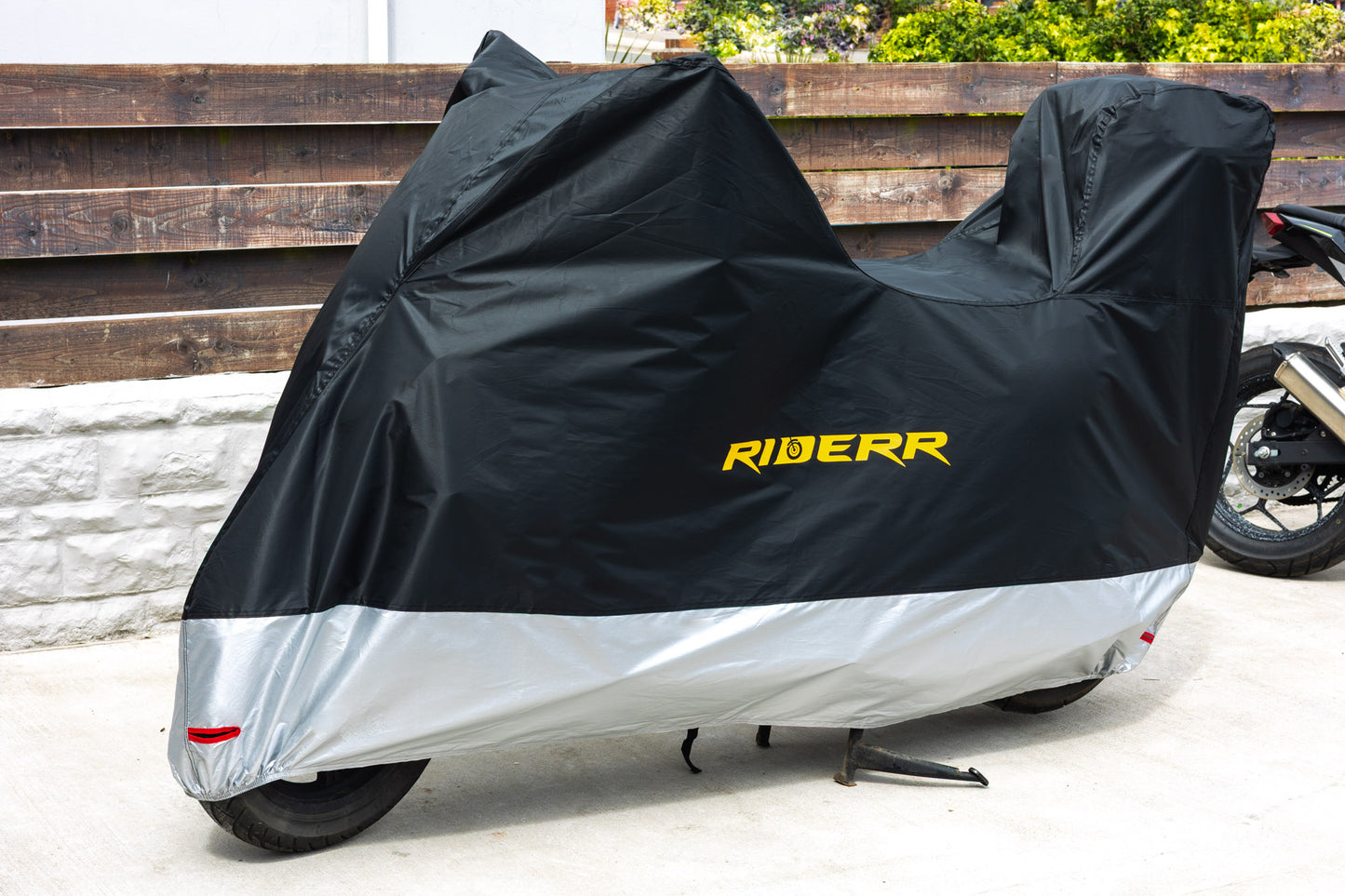 Riderr Motorcycle Top Box Cover - Black / Silver