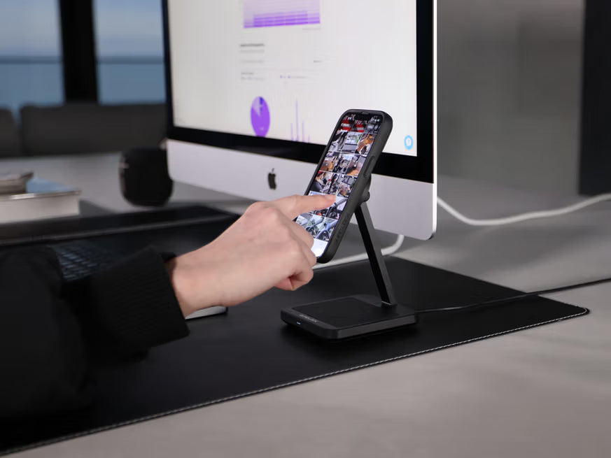 Quad Lock Dual Desktop Wireless Charger